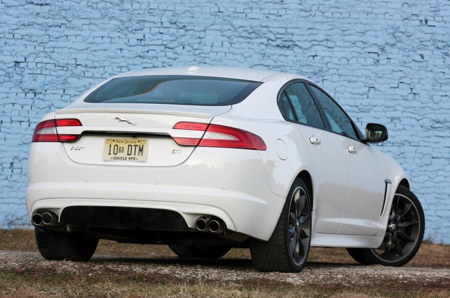  Jaguar XFR 2012 года  (фото 21 из 46)